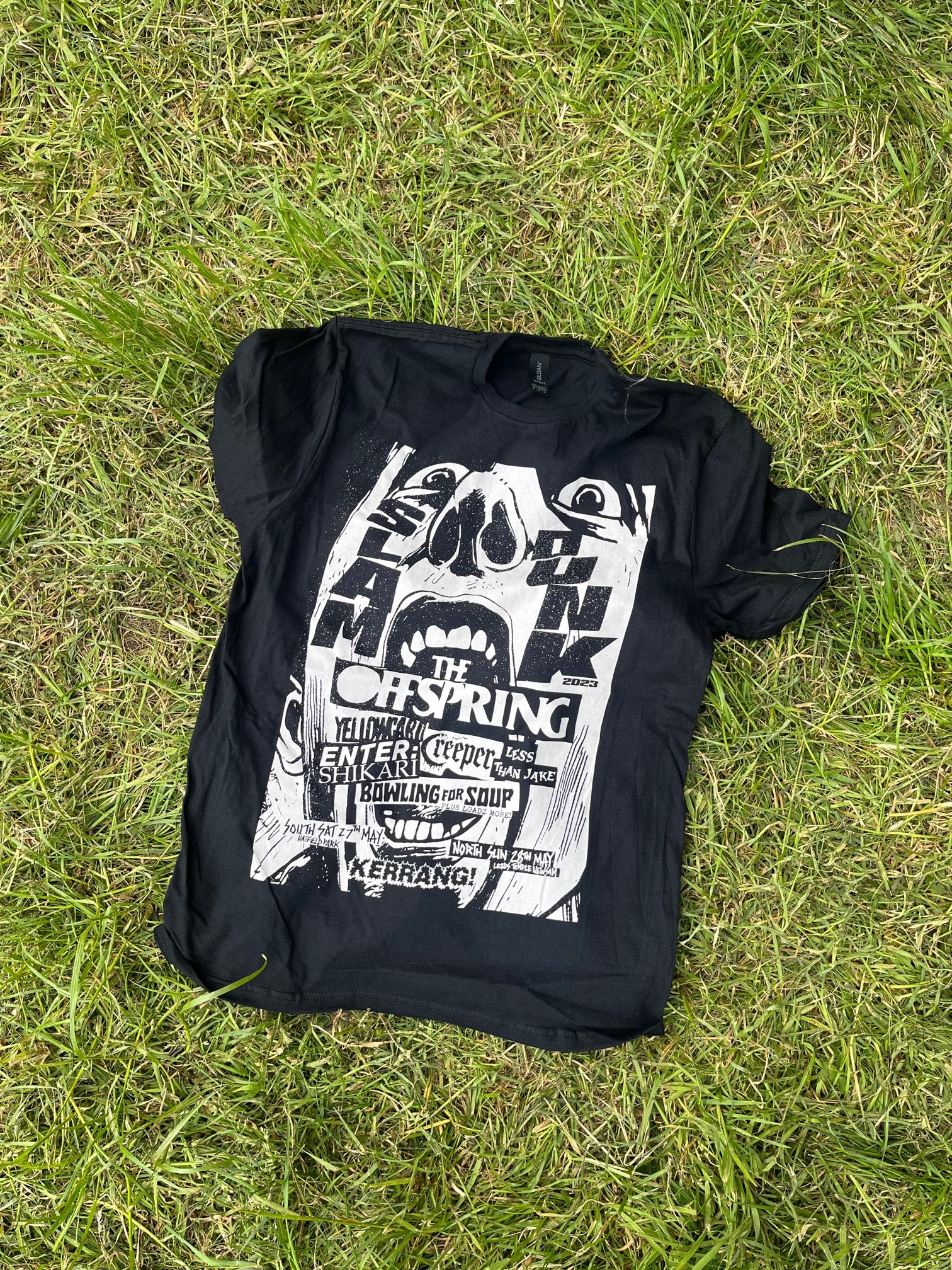 SLAM DUNK 2023 x KERRANG! TEE - BLACK